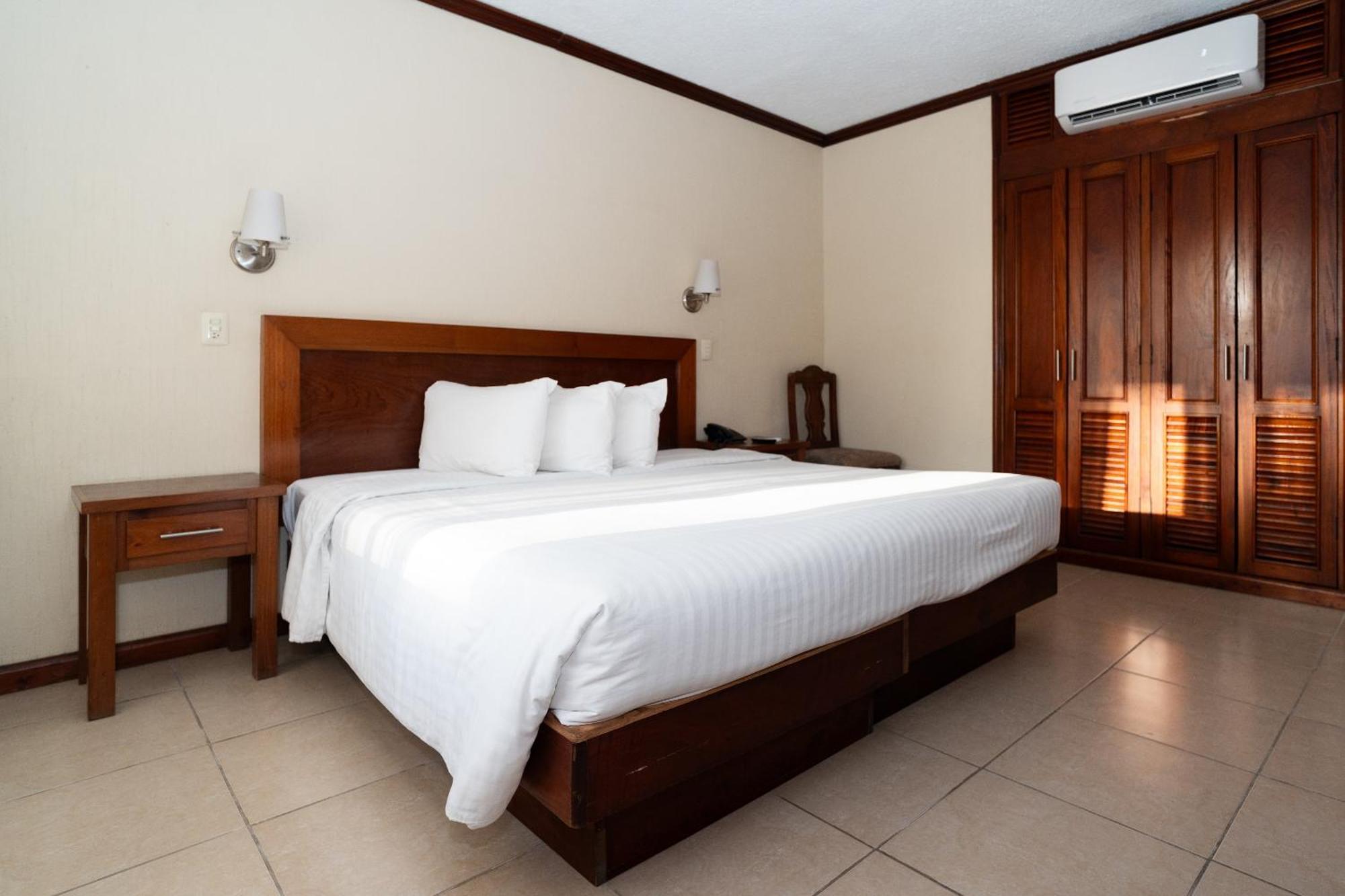 Hotel San Antonio Tampico Exteriör bild